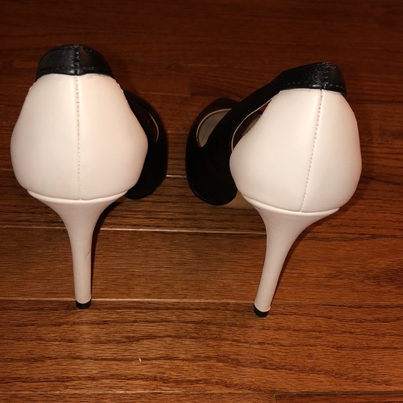 WHBM color block heels - Picture 3 of 7